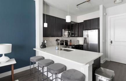 Landing Stylish 1BD Yoga Studio Gym - Photo 50