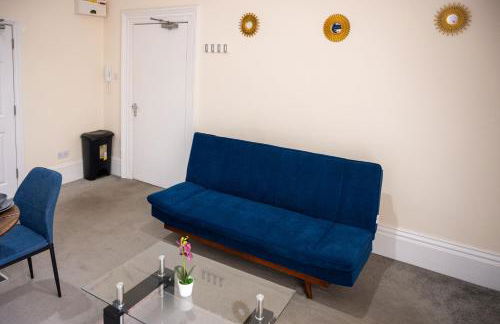 Rugby 1-BR Apt, Parking, City Centre, Sleeps 3 - Foto 26