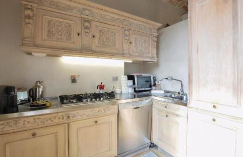 Nice Apartment In Santo Stefano Belbo - Photo 17