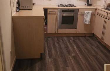 Captivating 3-Bed House in Kent - Photo 19