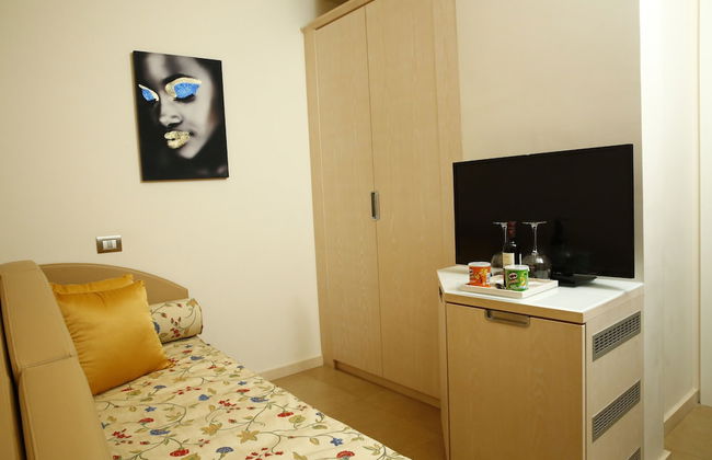 Augustana House - Photo 25