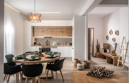 Khroma Luxury Suite 1 Beach front apartment - Photo 1