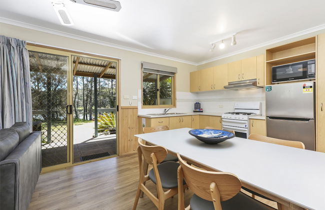 Seven Mile Beach Holiday Park - Photo 19