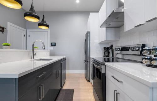 Stunning 2BR Condo in Assembly Square East - Foto 9