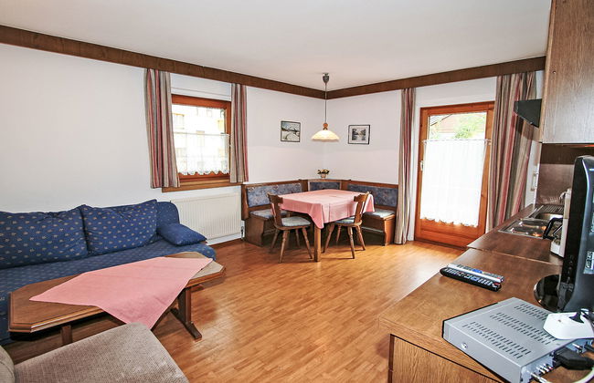 2 bedroom Apartment in Mayrhofen - Photo 8