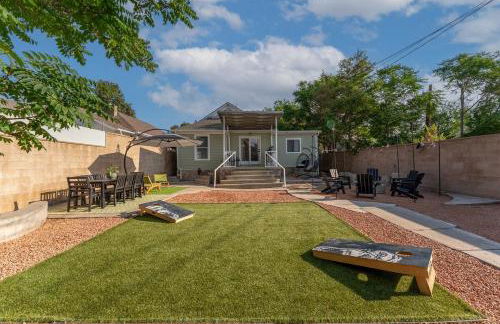 Chic and Cozy Stay in Pueblo - Foto 12