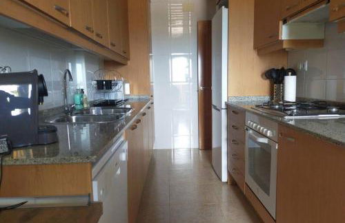 Apartamento para 5 personas frente al mar con piscina y parking - Foto 18