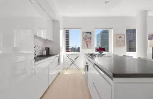 Manhattan Exclusive Apartment Midtown NYC Luxury Penthouse Sleeps 8 - Photo 6