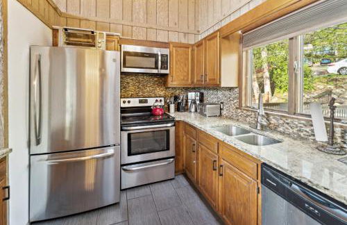 Charming Porter House in the heart of the Poconos chalet - Foto 10