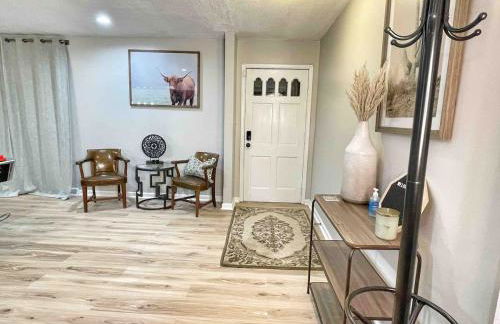 Charming Family Retreat Near Parks Fire Pit & Games - Photo 17