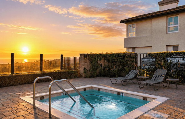 Walk to Beach Pool, Hot Tub, Private Patio, Parking Seabreeze Retreat - Foto 1