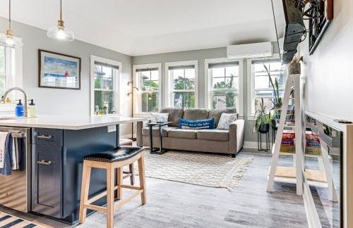 Walk to Dtwn Charlevoix Condo with Fireplace - Foto 14