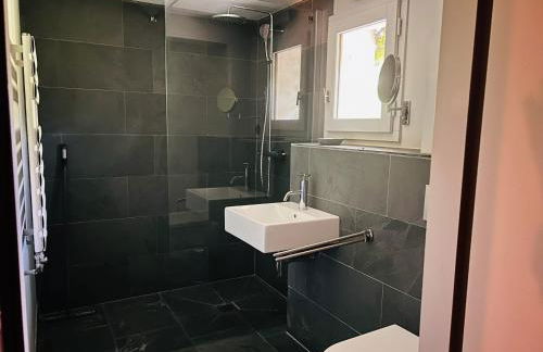 Grande Villa Provençale avec Piscine Privée à Gémenos - Foto 32