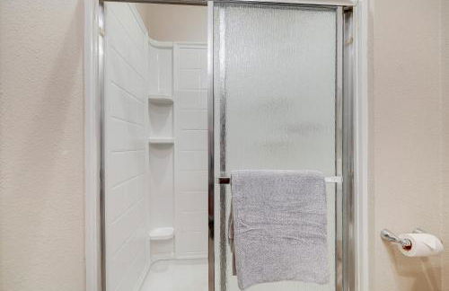 2 Mi to Beaches Condo with Patio in Port Hueneme! - Foto 13