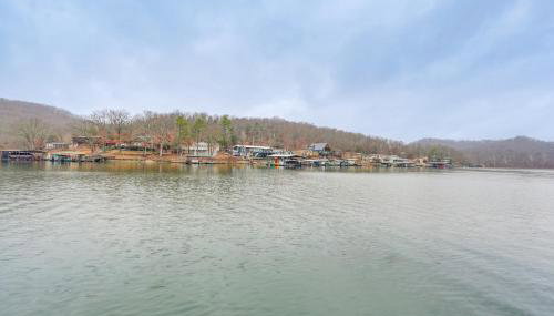 Private Boat Dock Lakefront Cabin in Camdenton - Foto 2