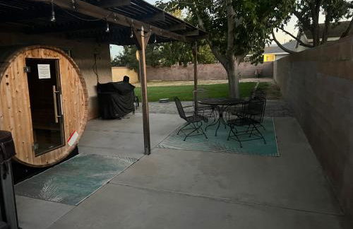 Cheerful 3BR 2BA Sauna Spa Pool Table PPong BBQ More - Foto 2