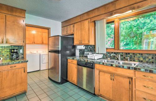 Quaint Lake Norman Home with Boat Dock and Grill! - Foto 7