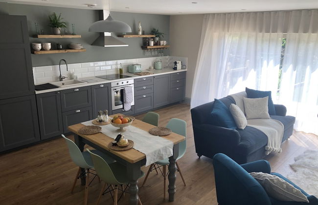 Cotswold Lodge - Photo 14