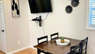 Cottage on Lake James Resort Amenities Included - Foto 4