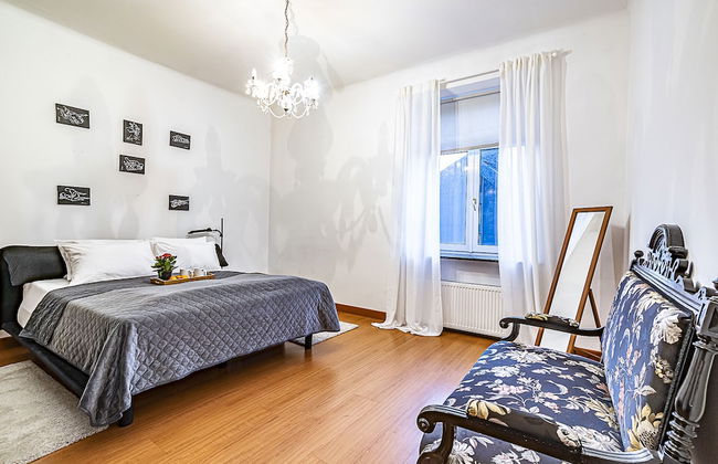 WINWINSTAY Residence in Heart of Old Town - Photo 7