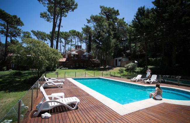 Posada Del Bosque Cariló - Photo 16