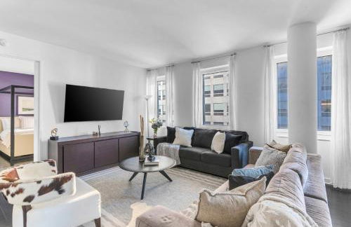Elegant Midtown Retreat, City Views, Steps to Times Square - Foto 1