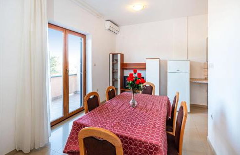 Amazing Apartment In Nevidane - Foto 14