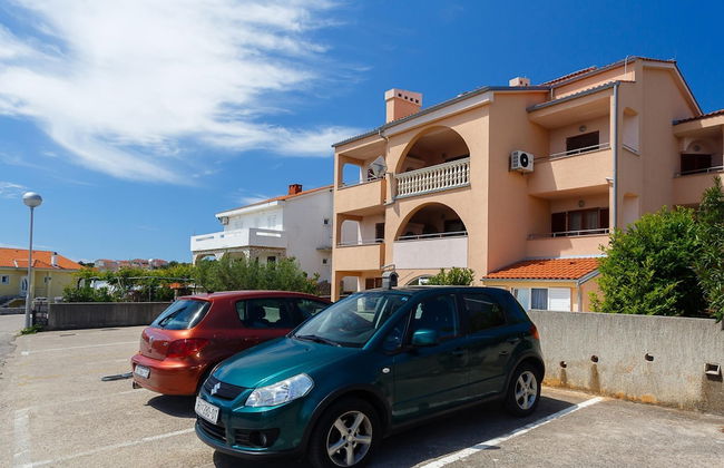 Comfortable and Sunny Krk Apartment - Photo 13