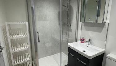 Cosy Modern 2 Beds Chorley Center - Foto 3