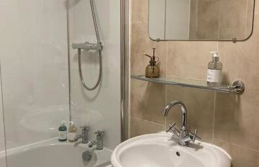 Free Parking, Near Airport, Aberdeen Uni and ARI - Foto 14