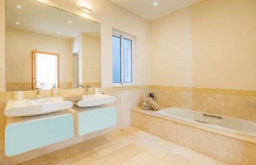 Villa La Terrasse by Holiday Rental Madeira - Foto 23