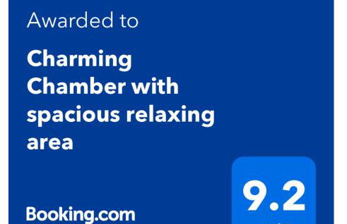 Charming Chamber with spacious relaxing area - Photo 2