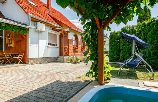 3 bedroom Apartment in Balatonszárszó with swimming pool and garden - Photo 15