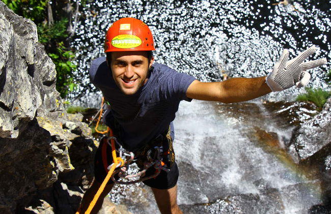 Rapel na cachoeira Almécegas - Foto 4