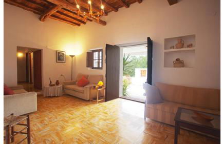 Can Tunicu has amazing sea views and is located in a quiet area near to San Antonio - Foto 8