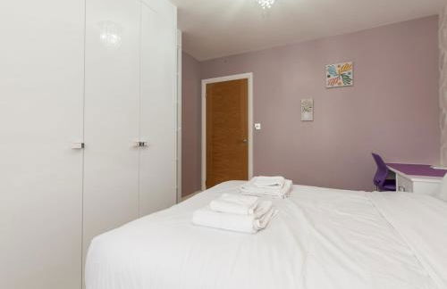 4 Bed house Parking 5 mins Sidcup Station - Pass the Keys - Foto 31