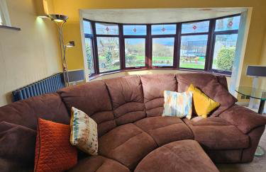 Dog-Friendly Country Home, Woodburner, Private Fields & Hot Tub! - Photo 64