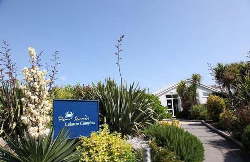 Delightful two bedroom caravan on Par Beach. - Foto 21