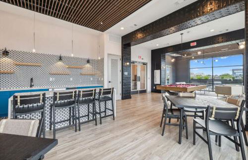 The Smokeshow on Music Row near Broadway in Downtown Nashville- Pool, Gym, Patio - Foto 34