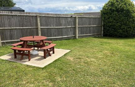 New Farm Cottage, hot tub, 3 bed, sleeps 6, private garden, entire home - Photo 26