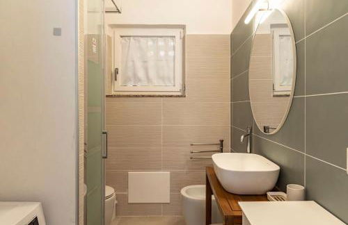 Elegant apt in a resort with pool and private beach - Foto 12