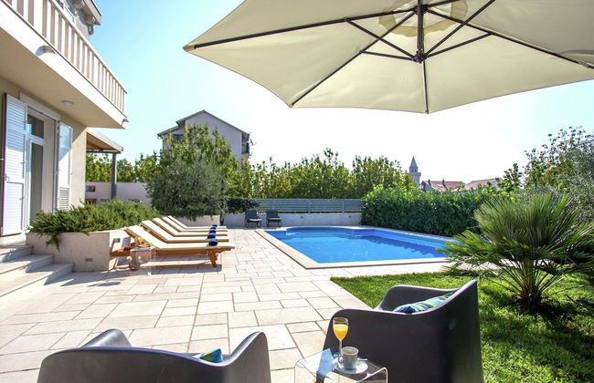 Villa in Kastel Novi Near Beach - Foto 27