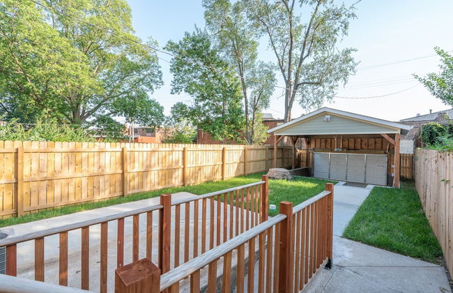 Parkside Comfort | JZ Vacation Rentals - Photo 22