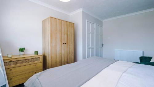 Cheerful 3 bedroom home with parking near Chester - Foto 4