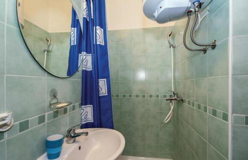 Beautiful Apartment In Umag With Wifi - Foto 20