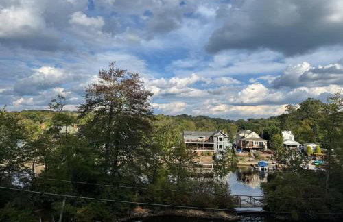 Modern Lakeview Home with Private Dock Sleeps 5 - Foto 50