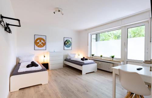 3 BR Nice Apartment Gelsenkirchen - Foto 1