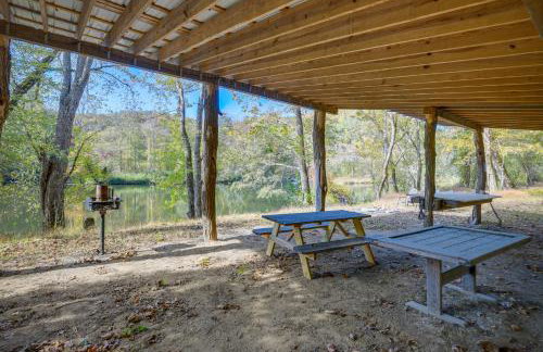 French Broad River Access Whimsical Gem with Deck - Foto 31