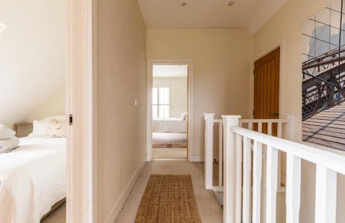 5 Bedroom Family Friendly Beach House - a skip to the water! - Foto 32