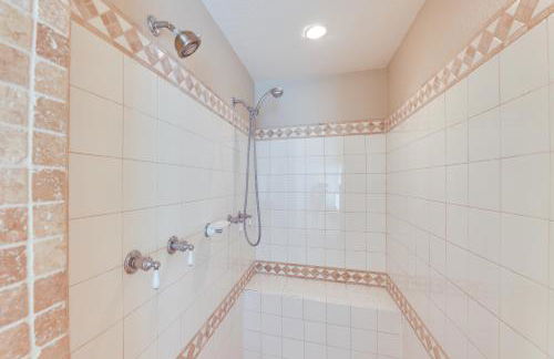 Pool, Hot Tub and Patio Mesa Oasis Desert Getaway - Photo 15